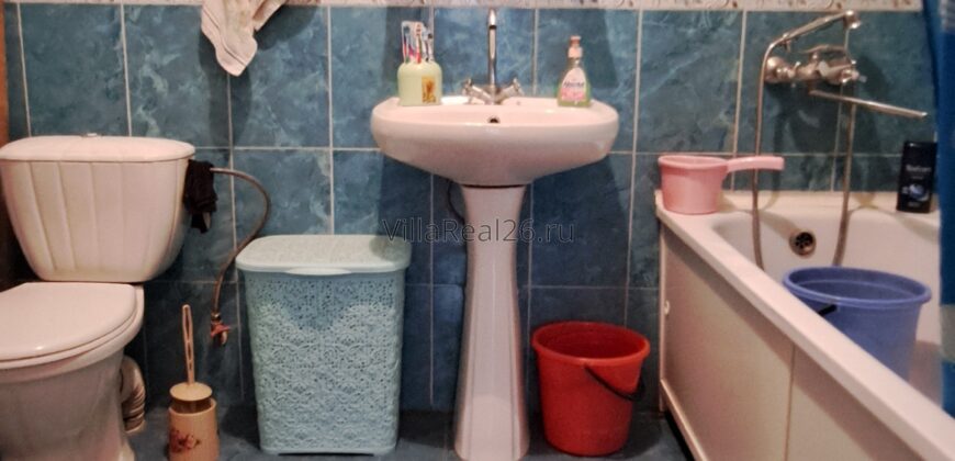 В продаже коттедж, РАЙОН 3-Й ШКОЛЫ, благоустроенный двор.