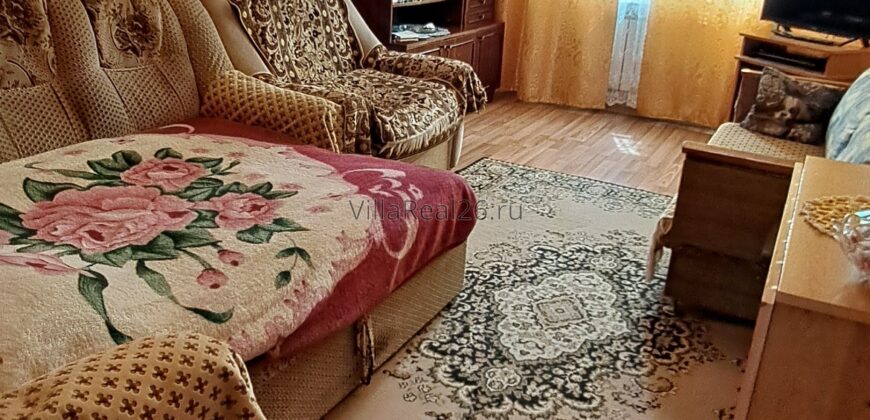 В продаже коттедж, РАЙОН 3-Й ШКОЛЫ, благоустроенный двор.