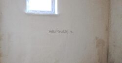 Дом, двор огорожен, ворота автоматика, видеонаблюдение