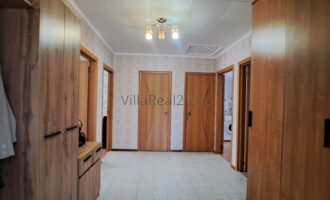 Коттедж с хорошим участком