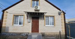 Продается уютный кирпичный дом с косметическим ремонтом.