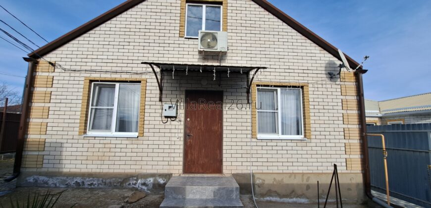 Продается уютный кирпичный дом с косметическим ремонтом.