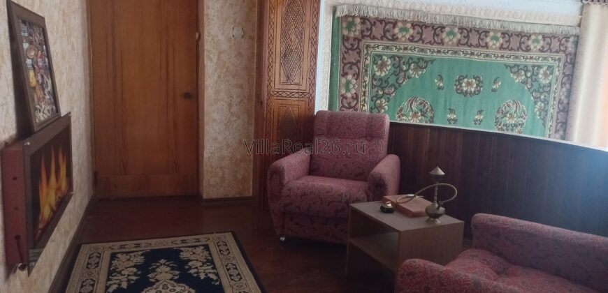Дом с времянкой, баней