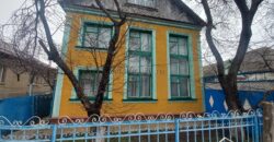 Дом с времянкой, баней