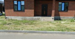 В продаже дом на асфальте