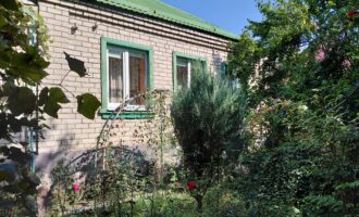Дом с косметическим ремонтом