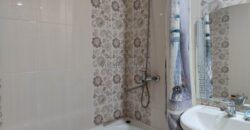 В продаже таунхаус с хорошим косметическим ремонтом. Ухоженный участок.