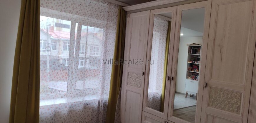 В продаже таунхаус с хорошим косметическим ремонтом. Ухоженный участок.