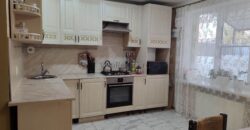 В продаже таунхаус с хорошим косметическим ремонтом. Ухоженный участок.