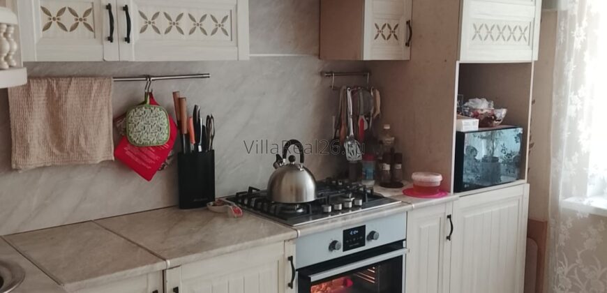 В продаже таунхаус с хорошим косметическим ремонтом. Ухоженный участок.