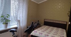 В продаже таунхаус с хорошим косметическим ремонтом. Ухоженный участок.