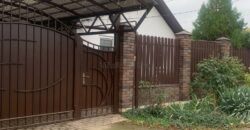 В продаже домовладение, с хорошим современным ремонтом.