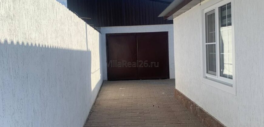 В продаже домовладение, с хорошим современным ремонтом.