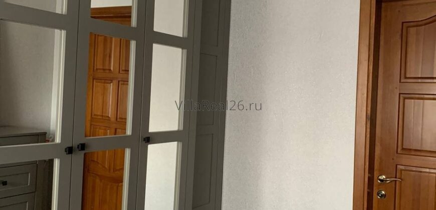 В продаже домовладение, с хорошим современным ремонтом.
