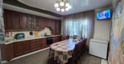 В ПРОДАЖЕ БЛАГОУСТРОЕННЫЙ ОТДЕЛЬНО СТОЯЩИЙ ДОМ В ТИХОМ РАЙОНЕ ГОРОДА!