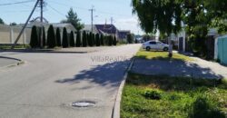Коттедж с центральными коммуникациями