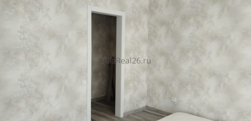 Новый дом с ремонтом и мебелью