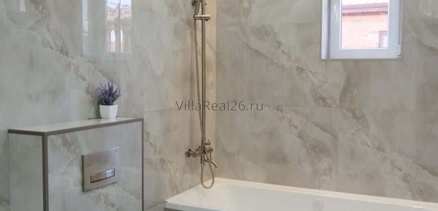 Новый дом с ремонтом и мебелью