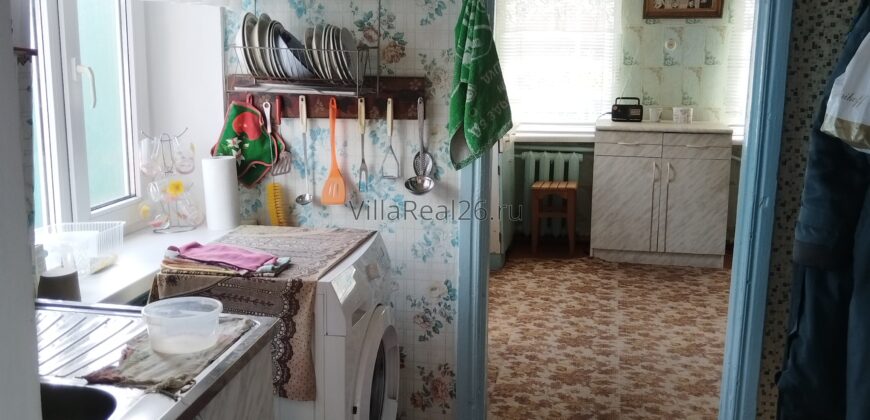Дом с большим участком земли