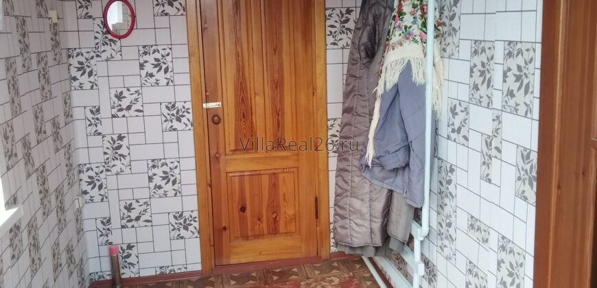 Дом с большим участком земли