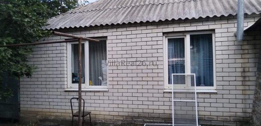 Дом рядом со школой
