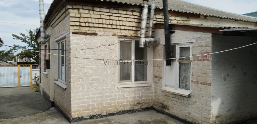 Дом рядом со школой