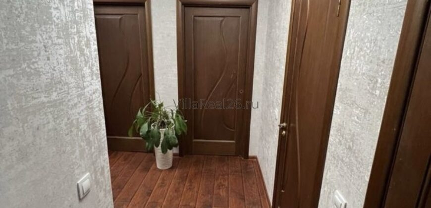 Дом с земельным участком